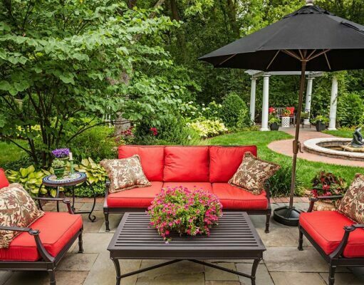 Transform your garden into a beautiful recreational area with outdoor furniture Transform your garden into a beautiful recreational area with outdoor furniture